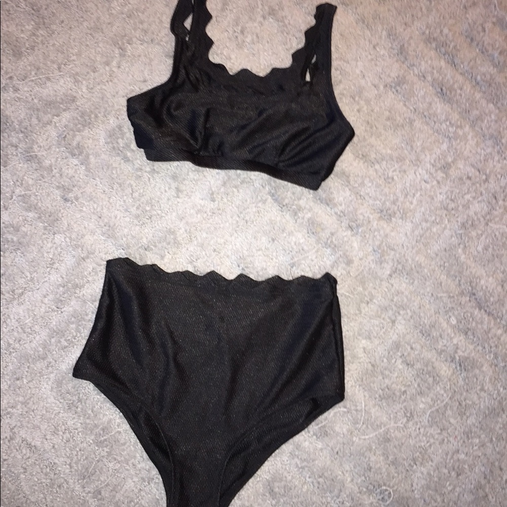 High waisted bikini